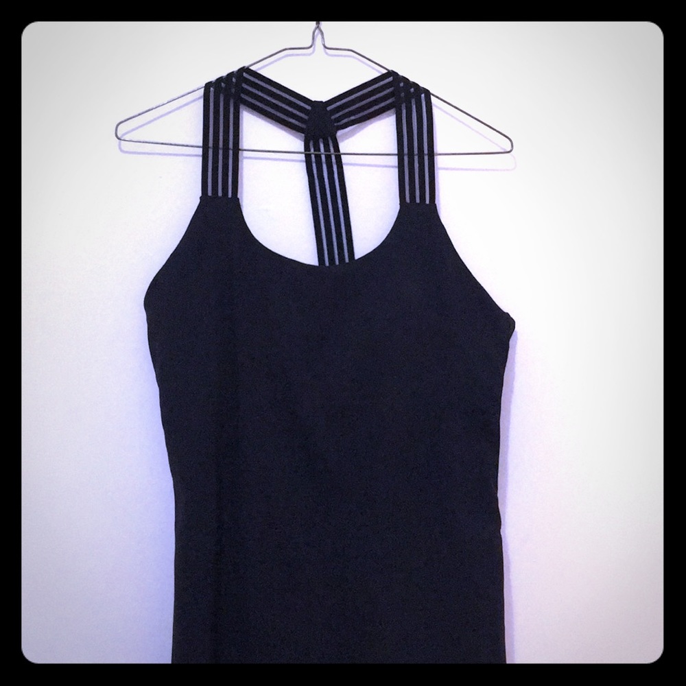 alo escape bra tank